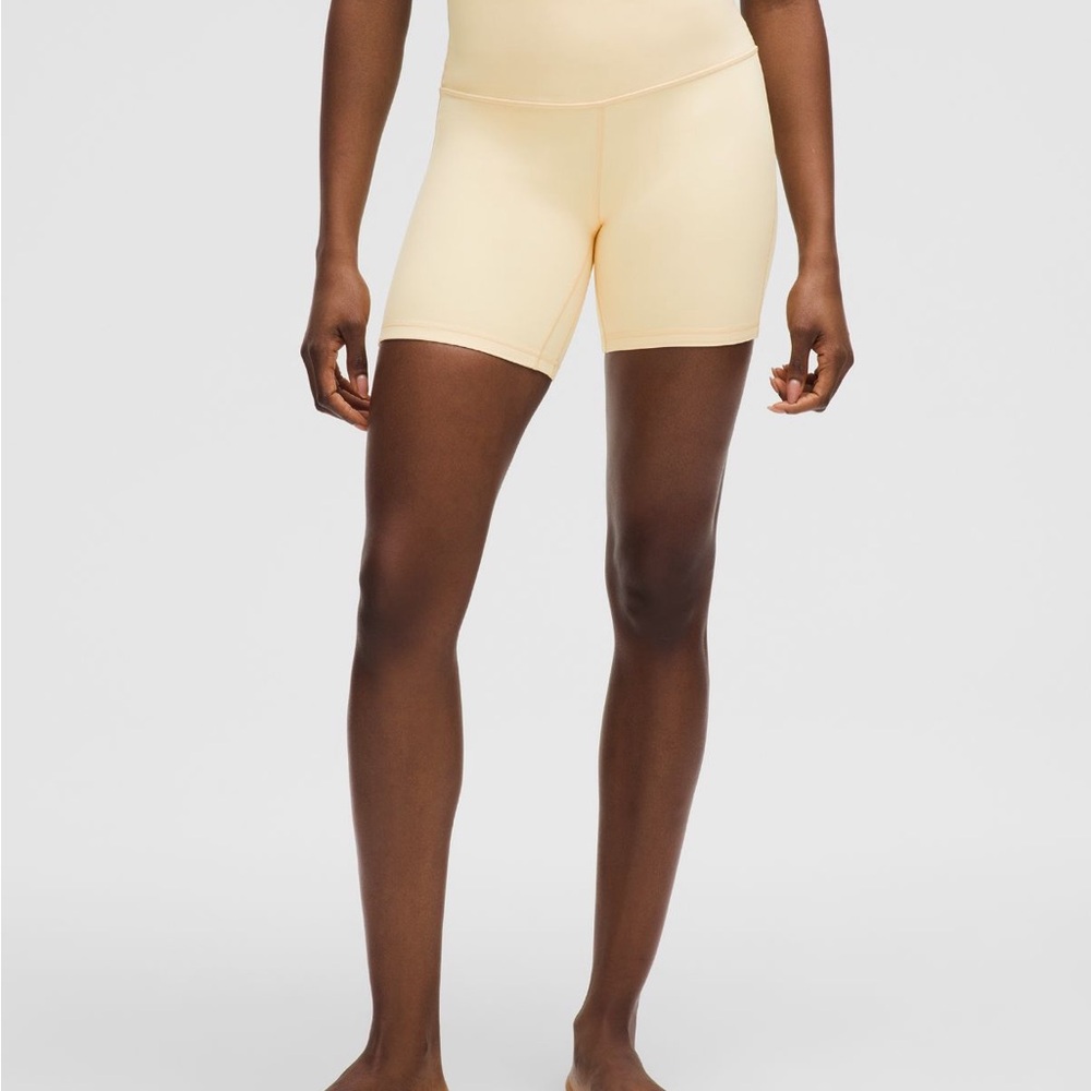 Lululemon butter cream align shorts
